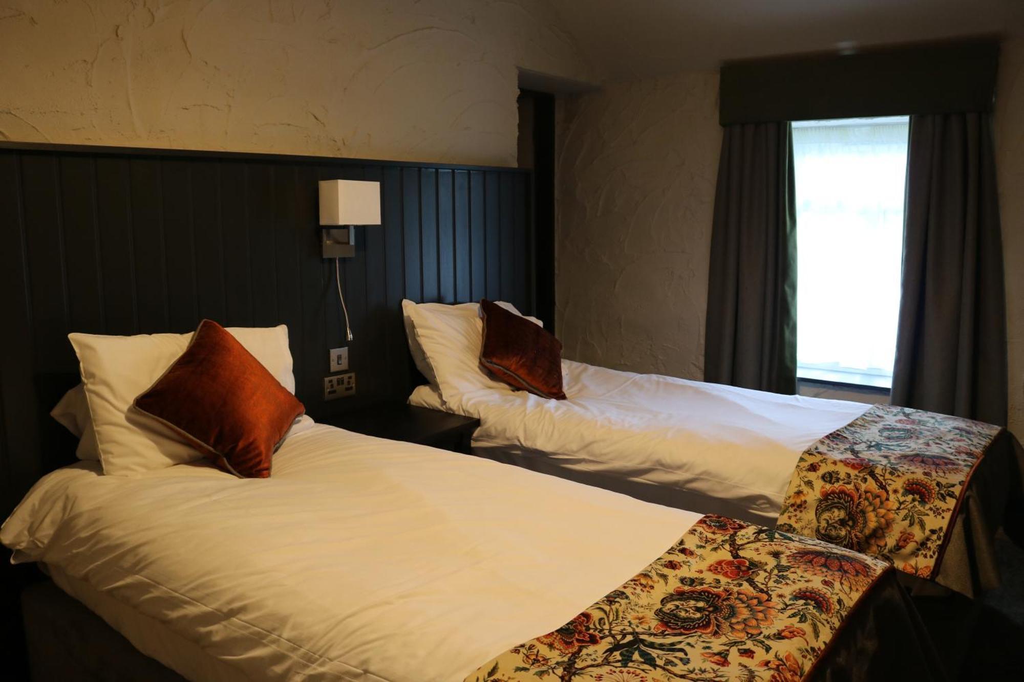 Black Dog Inn Bolton Dış mekan fotoğraf